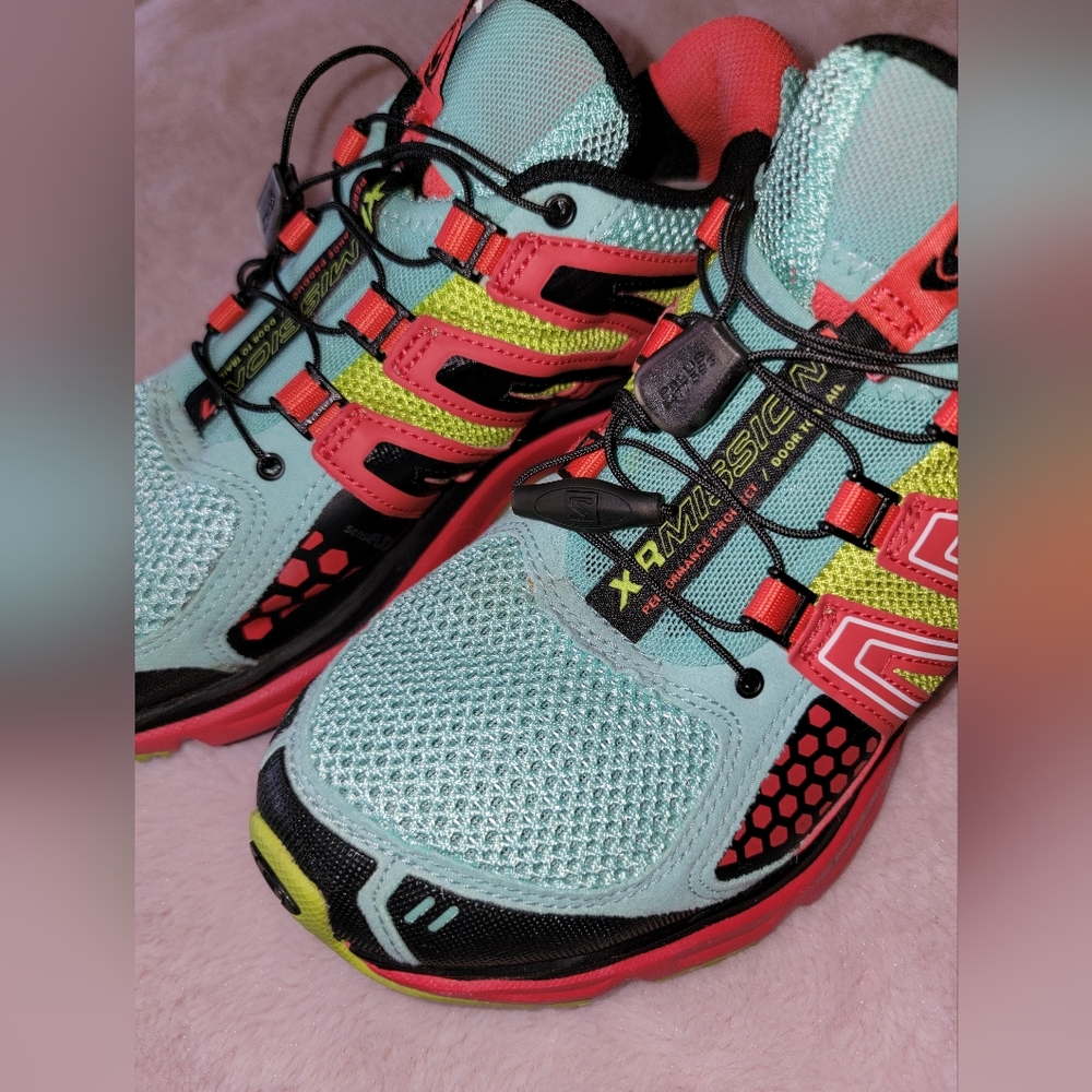 Womens Size 8 Salomon Shoes